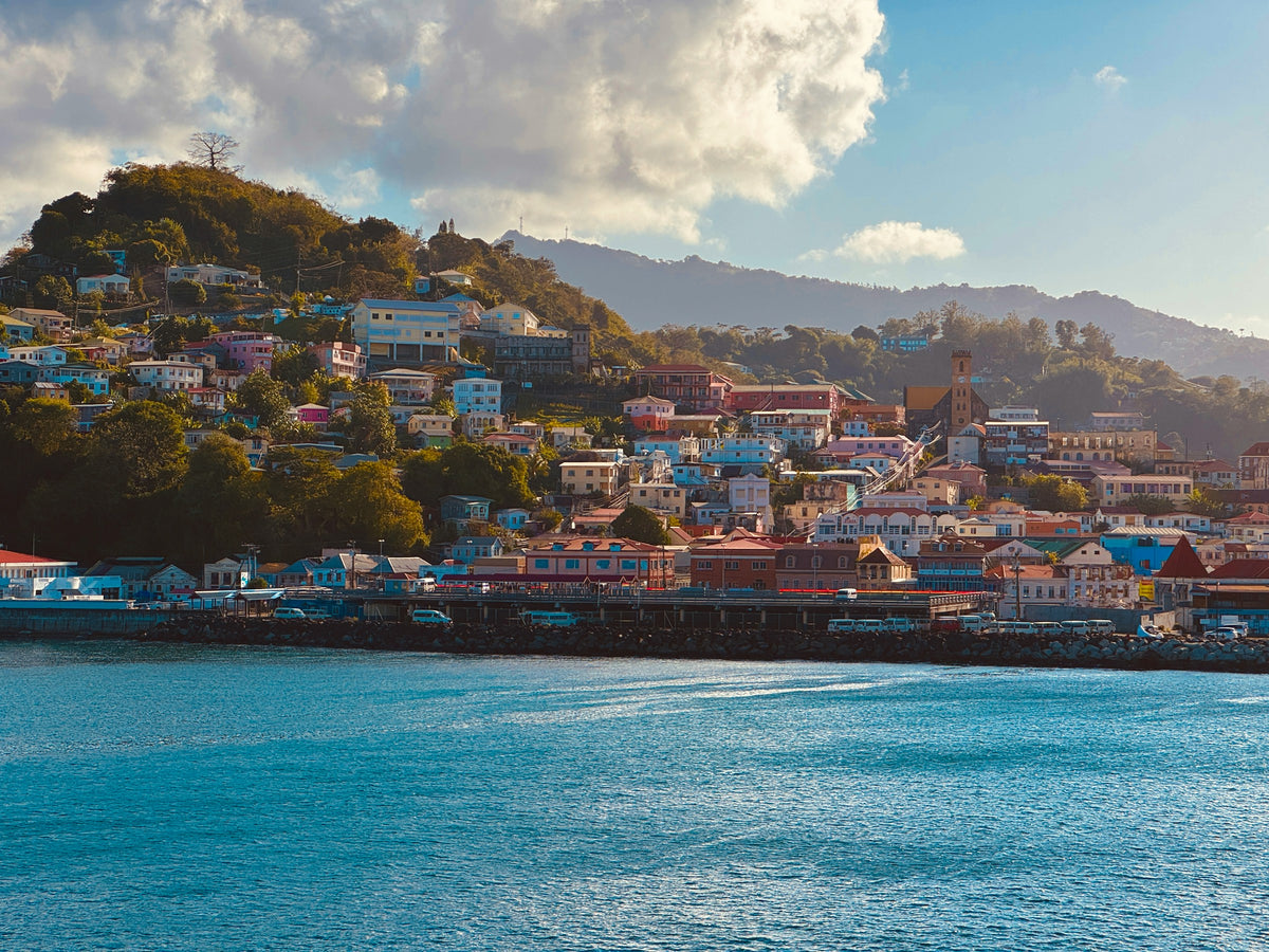 Harbour town on the hills, Grenada