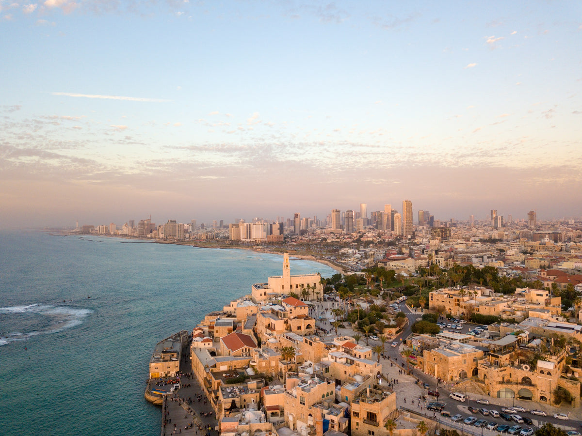 Kustlijn van Tel Aviv vanaf Jaffa, Israël